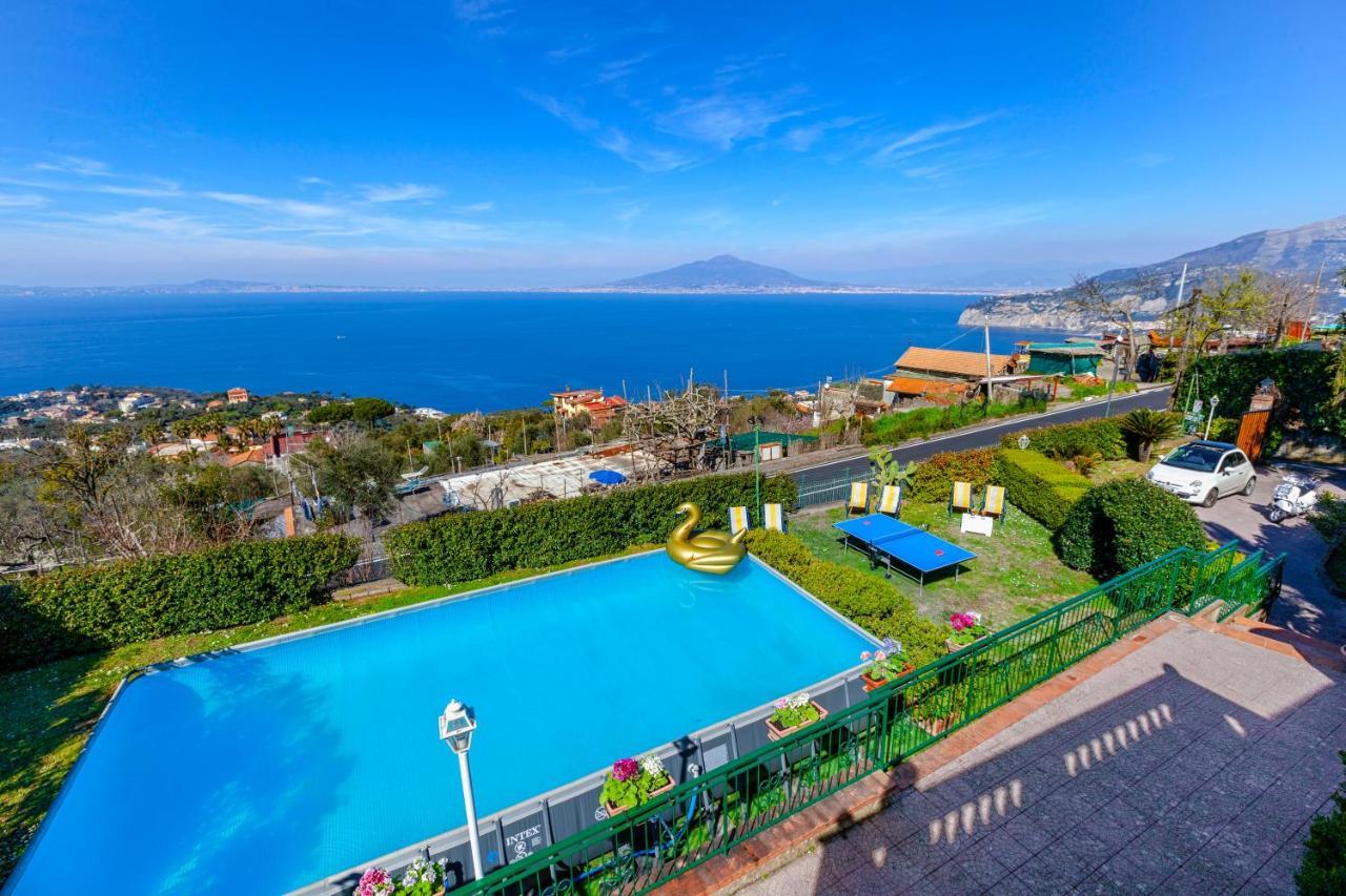 Estate4Home - Villa Luisa Play&Pool SantʼAgata sui Due Golfi Екстериор снимка