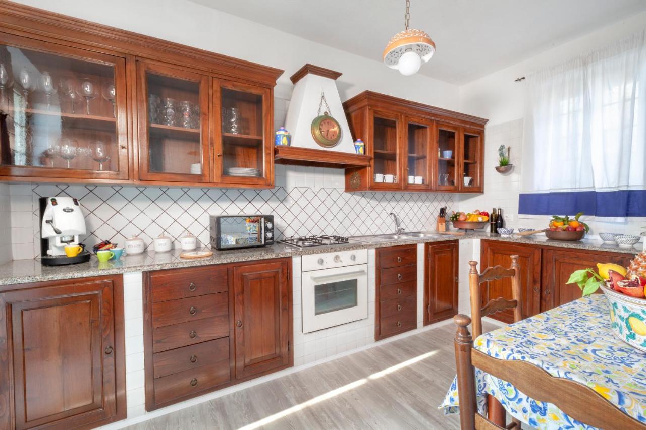 Estate4Home - Villa Luisa Play&Pool SantʼAgata sui Due Golfi Екстериор снимка
