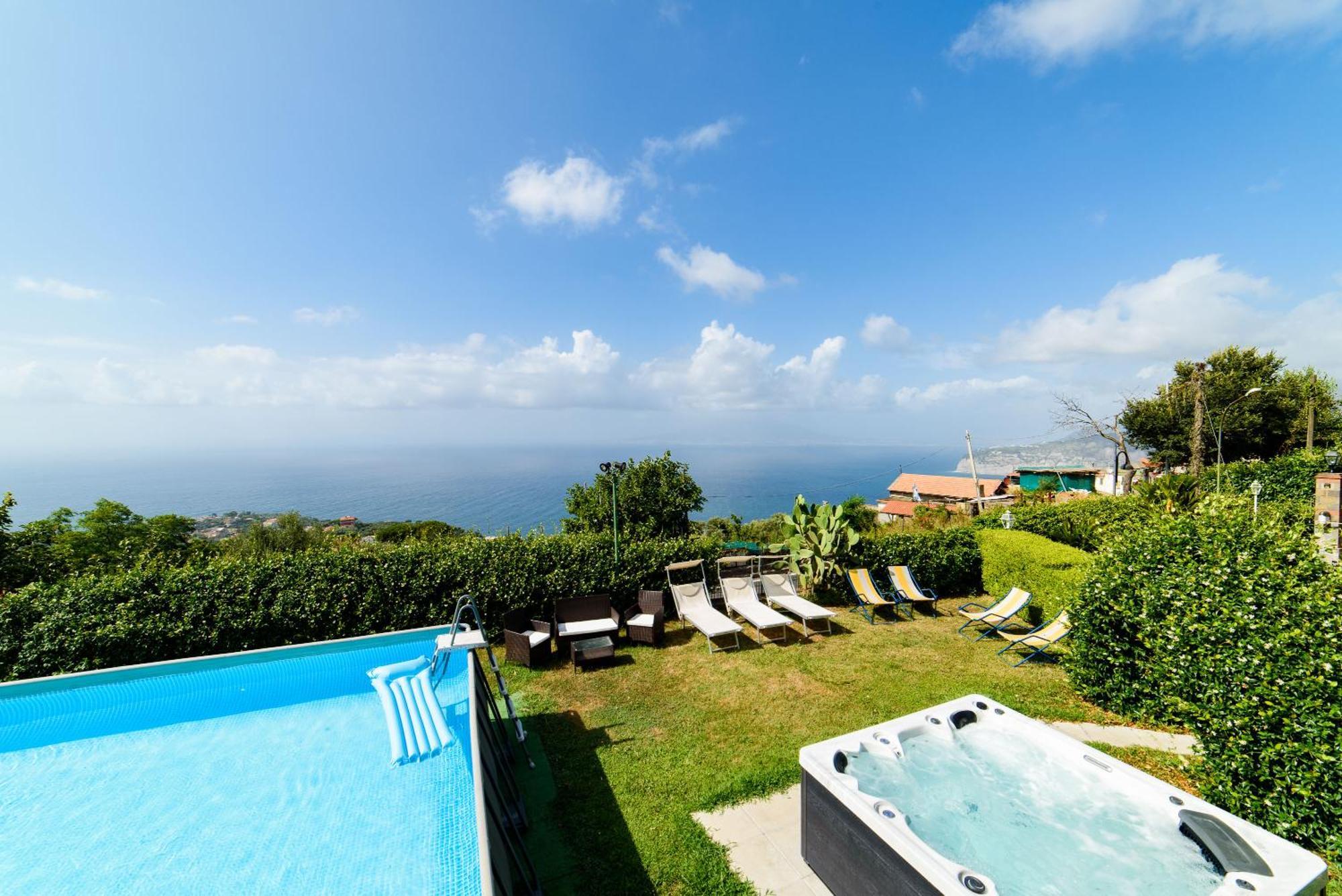 Estate4Home - Villa Luisa Play&Pool SantʼAgata sui Due Golfi Екстериор снимка
